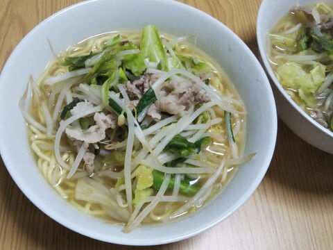 豚肉ときゃべつともやしとニラのタンメン☆